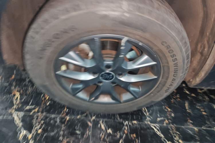 Used BYD Song 2021 Classic Edition 1.5T Manual Luxury Model
