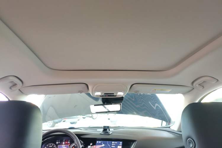 Used Buick Envision 2022 Encore Plus 652T Five-Seat All-Wheel-Drive Luxury Model