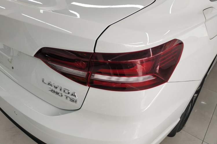 Used Volkswagen Lavida 2023 280TSI DSG Full-Comfort Edition
