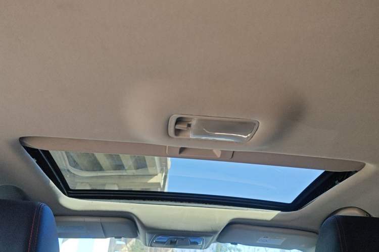 Used Venucia D60 2018 1.6L CVT Smart Connect Elite Edition
