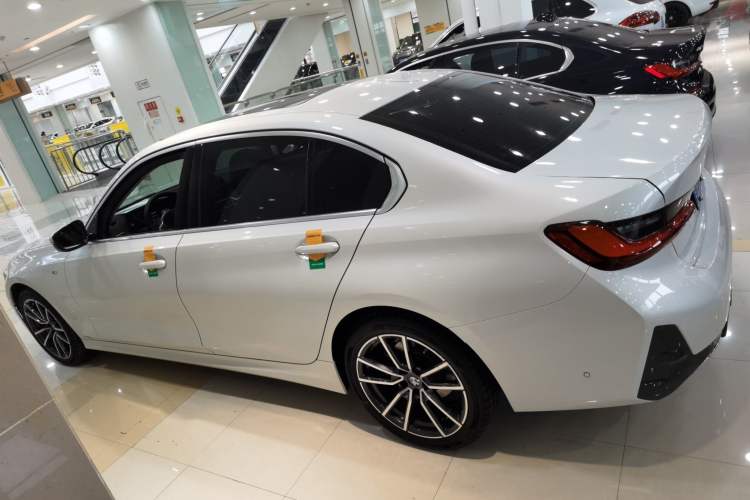 Used BMW 3 Series 2023 325Li M Sport Package
