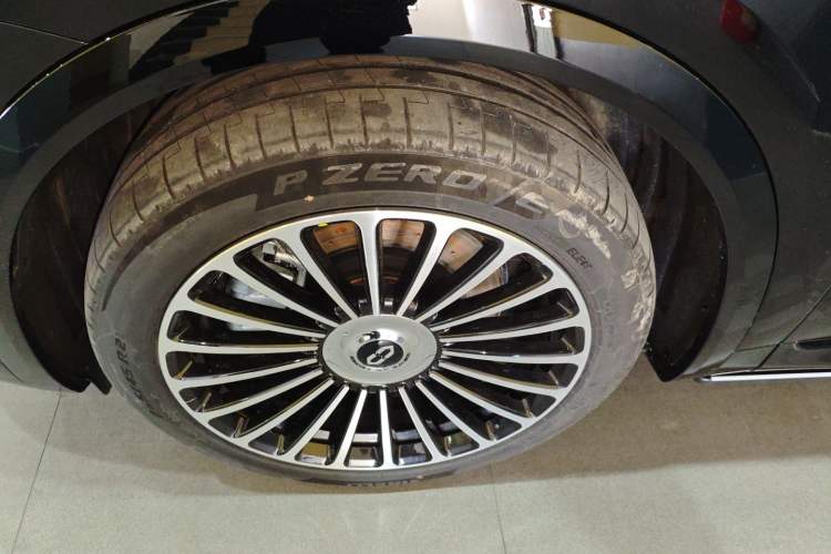 Used Hima AITO M8 2025 Extended-Range Max+ Version 53.4 kWh 6-Seater Edition