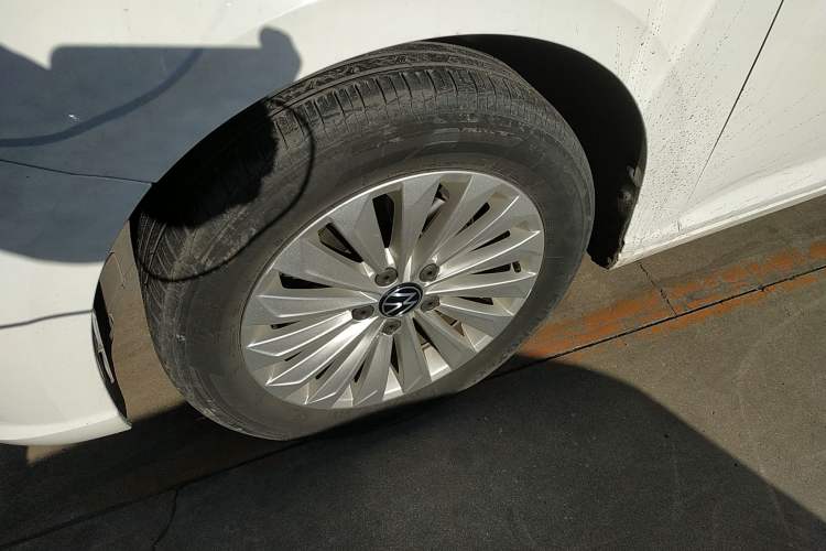 Used Volkswagen Lavida 2022 1.5L Automatic Comfort Edition
