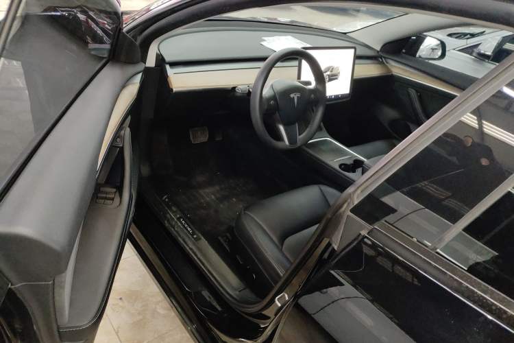 Used Tesla Model 3 2022 Rear-Wheel-Drive Version