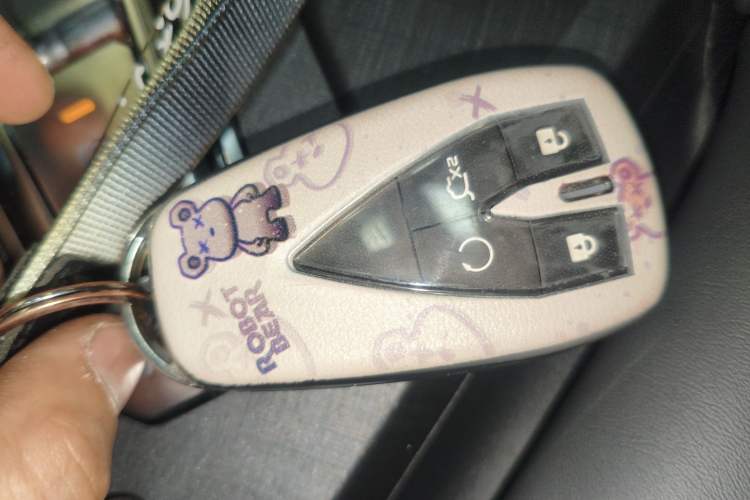 Used Changan UNI-V 2024 1.5T High-Energy Version
