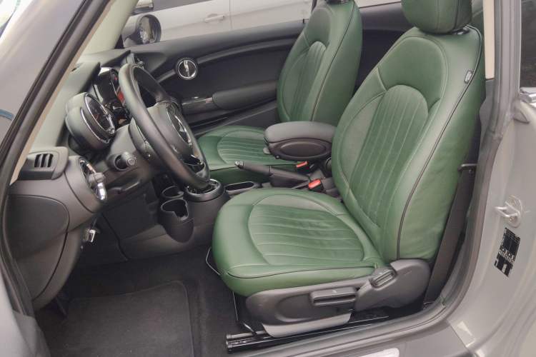 Used  MINI 2016 1.2T ONE Pioneer Edition
