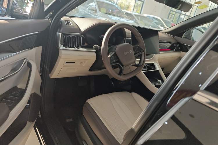 Used BYD Song PLUS New Energy 2025 DM-i 112KM Prestige Model
