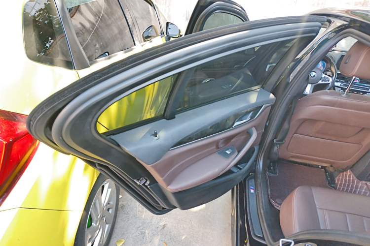 Used BMW 5 Series 2018 525Li M Sport Package