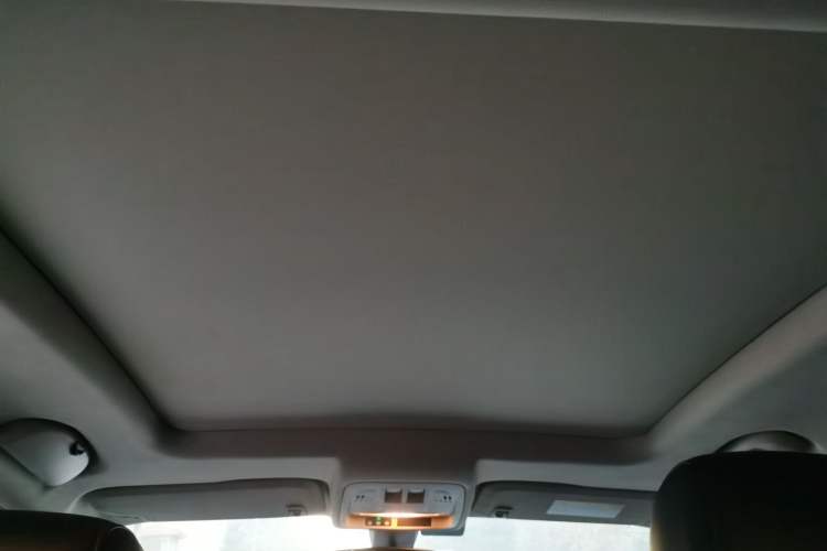 Used Buick Verano 2019 Sedan 20T Dual-Clutch Luxury Model
