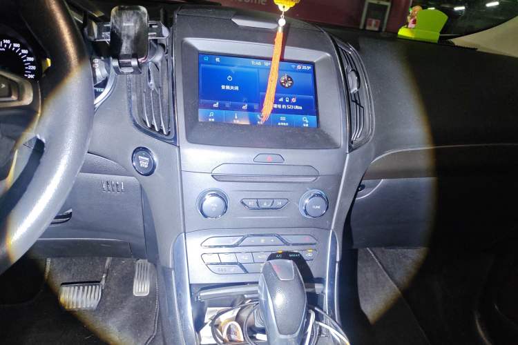 Used Ford Edge 2018 EcoBoost 245 Two-Wheel-Drive Titanium 7-Seater China V Standard
