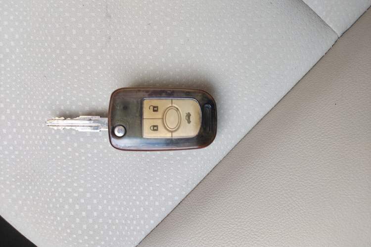 Used Buick Excelle 2015 1.5L Automatic Classic Model
