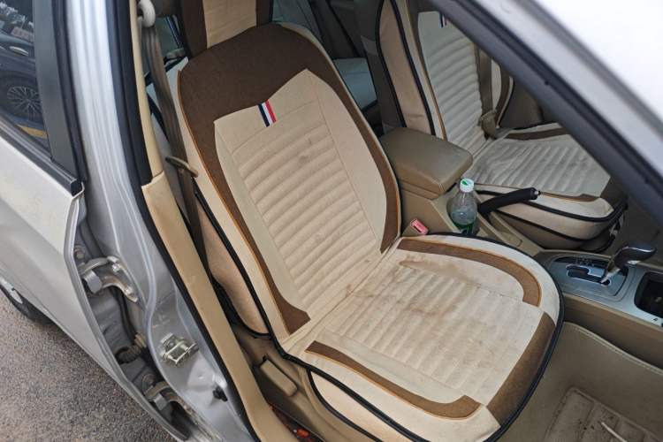 Used Buick Excelle 2013 1.5L Automatic Classic Model
