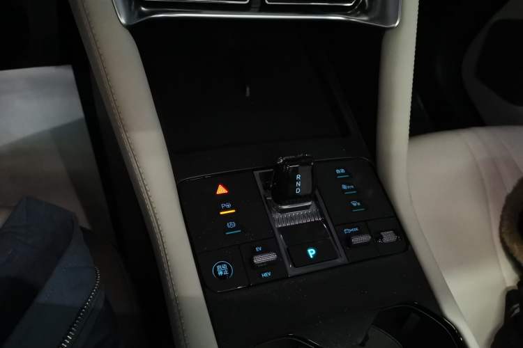 Used BYD Song PLUS New Energy 2025 DM-i Intelligent Driving 112KM Prestige Model
