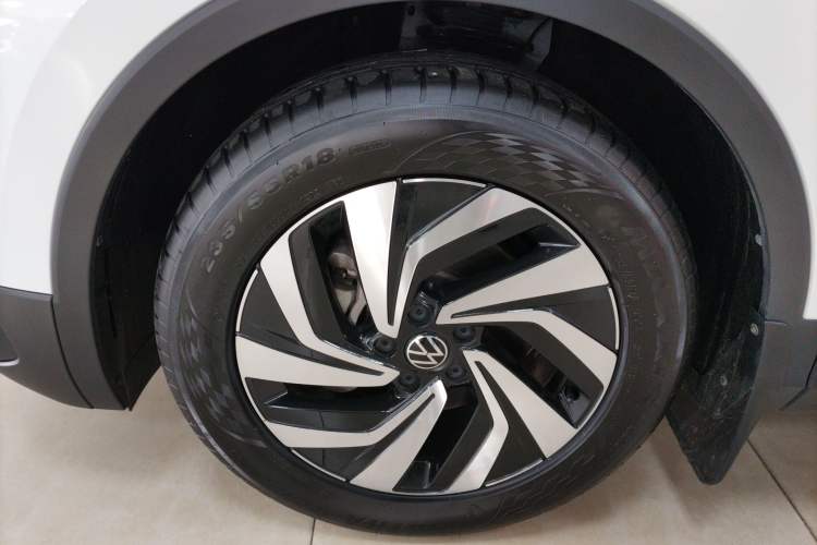 Used Volkswagen Tiguan L 2024 300TSI Automatic Two-Wheel Drive Smart Edition
