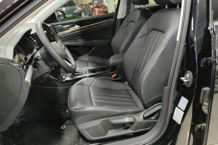 Used Volkswagen Passat 2020 Revised Version 280TSI Business Edition China VI Standard
