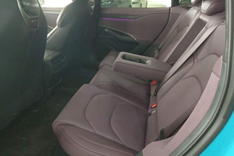 Used  SU7 2024 Four-Wheel Drive Ultra-Long Range Advanced Intelligent Driving Max Edition
