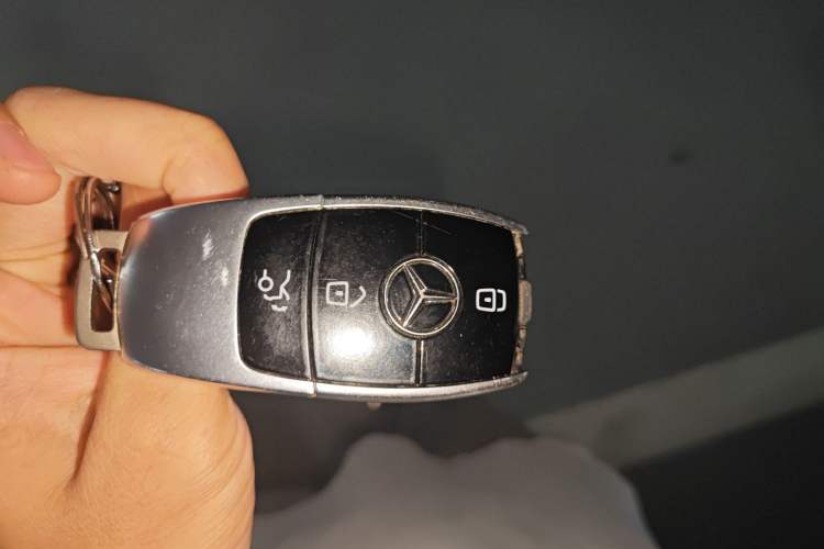 Used Mercedes-Benz E-Class 2016 E 300 L Luxury Model
