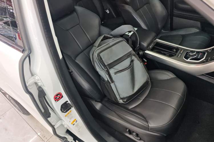 Used Land Rover Range Rover Evoque 2018 240 PS SE Smart Brilliance Edition
