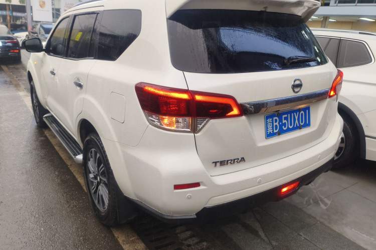 Used Nissan Terra 2018 2.5L Automatic 2WD Luxury Edition