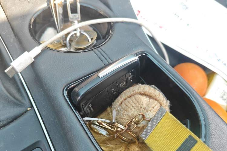 Used Toyota Avalon 2019 2.0L XLE Premium Edition China VI