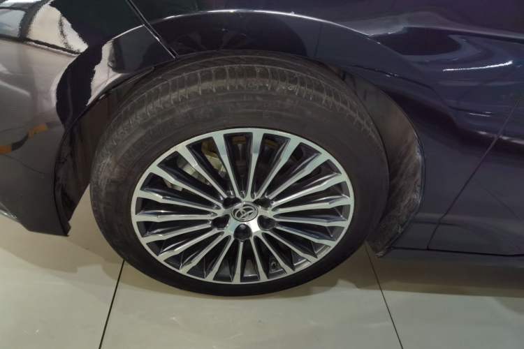 Used Toyota Avalon 2022 Dual-Engine 2.5L Luxury Edition
