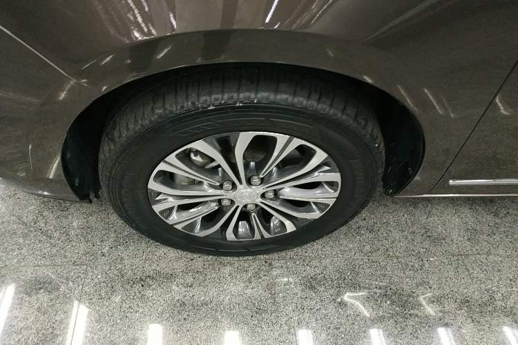 Used Buick GL8 2022 Land Business Class 652T Luxury Model
