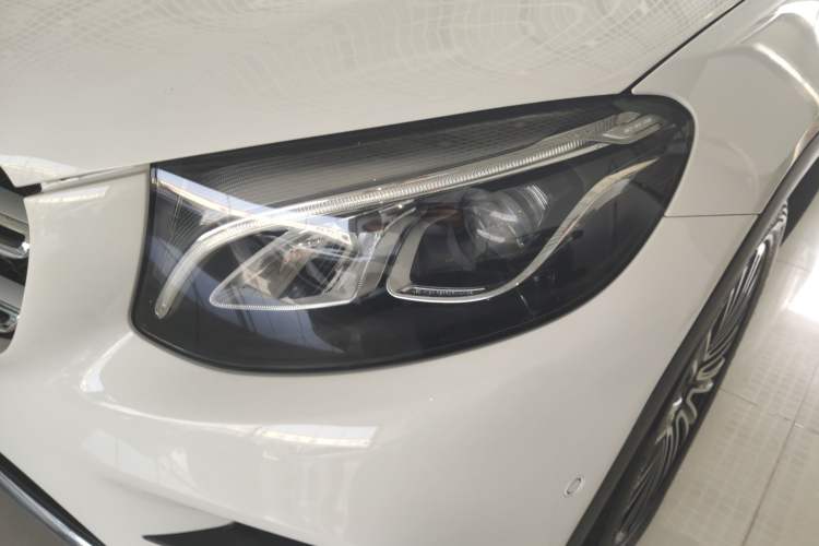 Used Mercedes-Benz GLC 2019 GLC 260 L 4MATIC Dynamic Model
