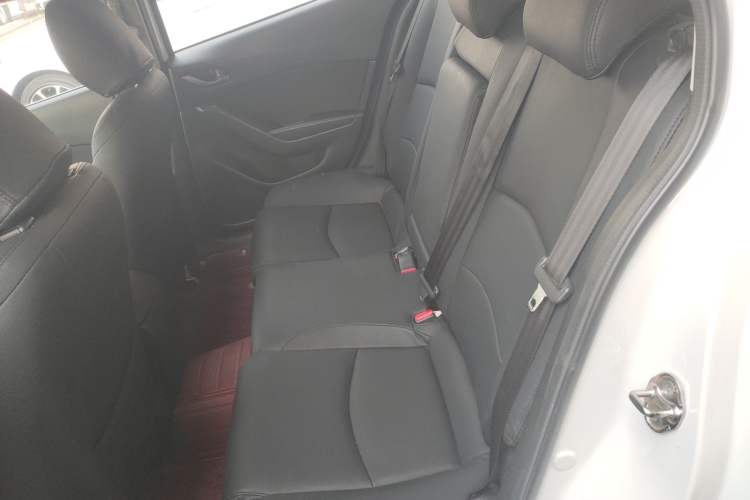 Used Mazda Mazda 3 Axela 2019 Cloud-Controlled Version Sedan 1.5L Automatic Comfort Trim China VI Standard
