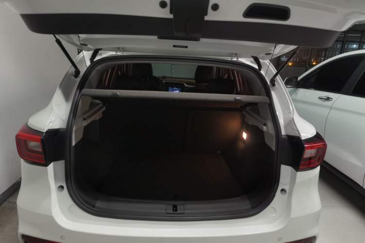 Used MG ZS 2017 1.5L Automatic Luxury Internet Edition
