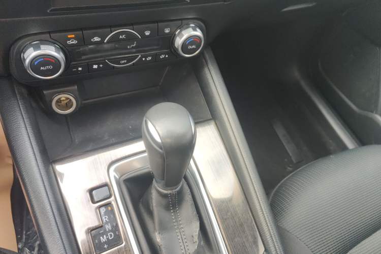 Used Mazda CX-5 2017 2.0L Automatic 2WD ZhiShang Trim China V Standard
