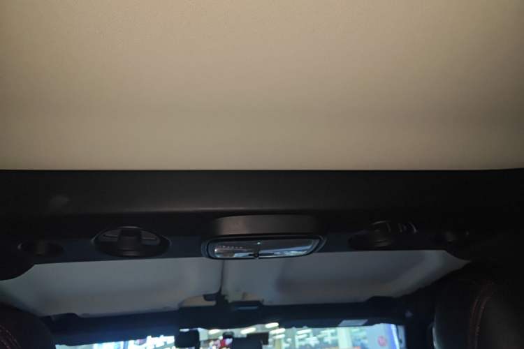 Used Beijing Auto BJ40 2021 2.0D Automatic Four-Wheel Drive Blade Hero Edition Pioneer Model
