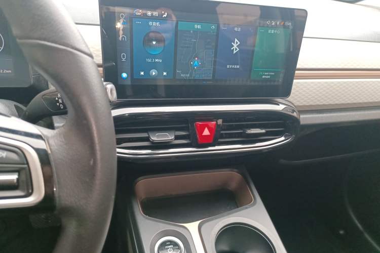 Used SOL E10X 2021 302 km Range Luxury Version 30.2 kWh