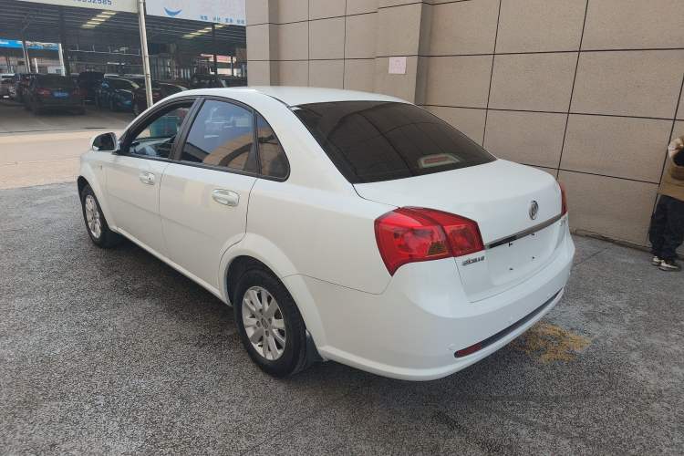 Used Buick Excelle 2013 1.5L Manual Classic Model
