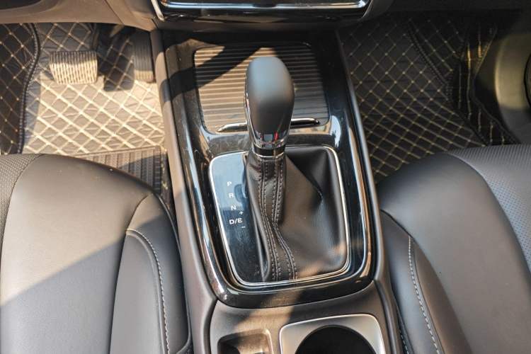 Used Roewe i5 2019 1.5L Automatic 4G Connected Linghao Flagship Edition
