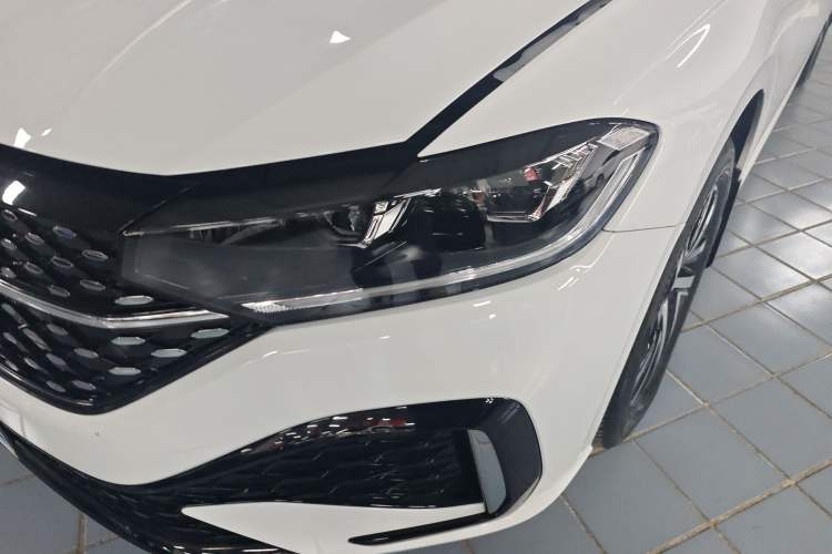 Used Volkswagen Lavida 2024 300TSI DSG Starry Sky Deluxe Edition
