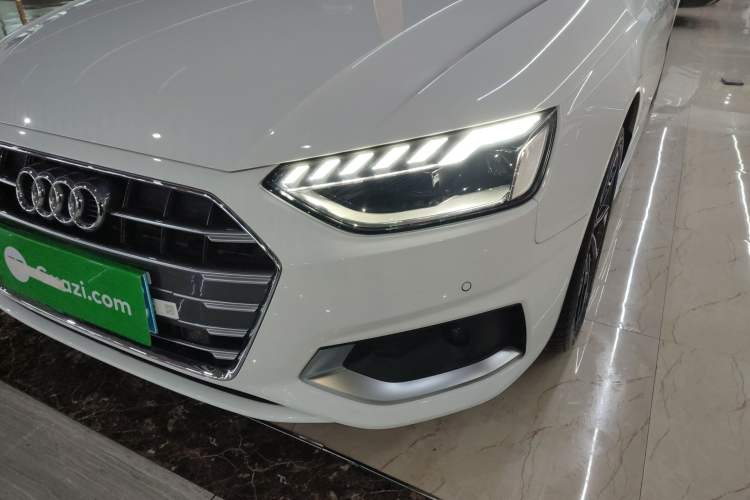 Used Audi A4L 2022 40 TFSI Stylish and Elegant Edition
