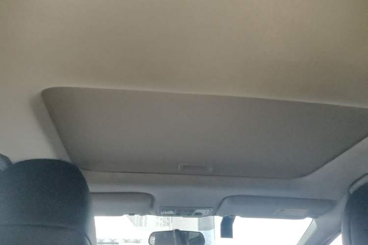 Used Honda Jade 2017 1.8L automatic Comfort version 5 seats