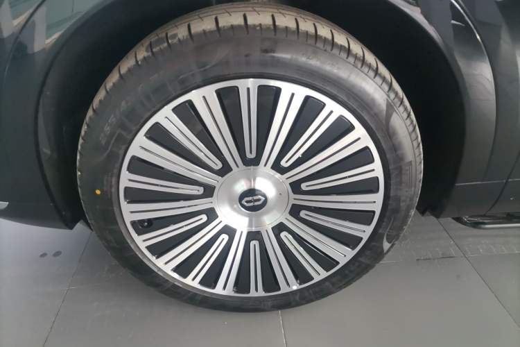 Used Hima AITO M9 2025 Extended-Range Ultra Version 52 kWh 5-Seater Edition