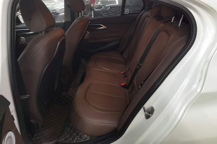 Used BMW 1 Series 2023 120i M Sport Night Edition
