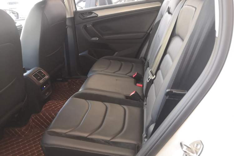 Used Volkswagen Tiguan L 2017 330TSI Automatic Two-Wheel Drive Luxury Edition
