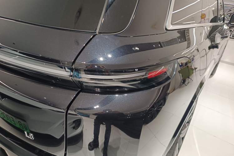 Used Li Auto L8 2023 Max model
