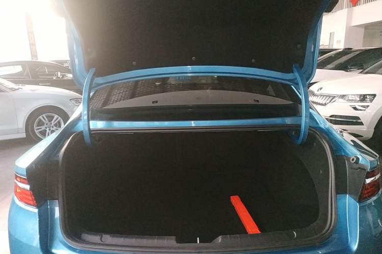 Used Geely Auto Preface 2021 2.0TD Luxury Version
