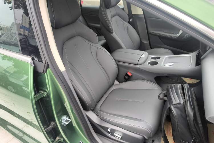 Used FORTHING Xinghai S7 2025 Model, 555 Star Creation Edition