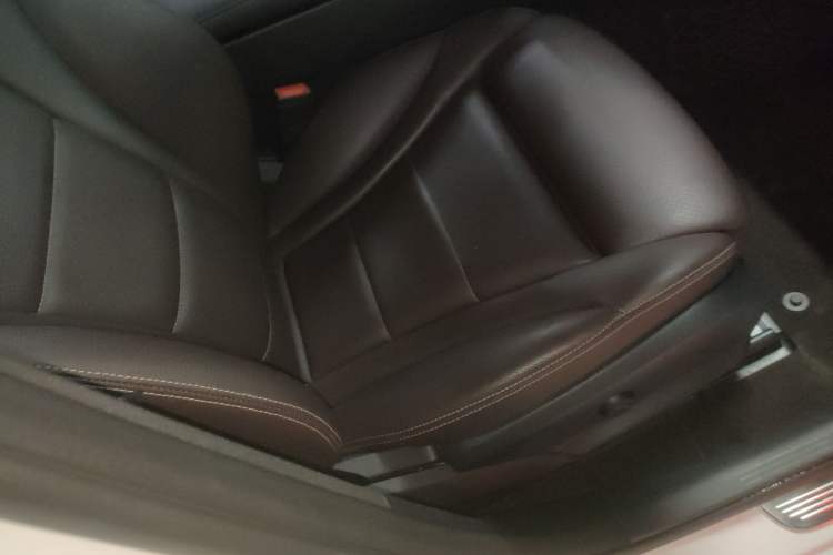 Used Mercedes-Benz GLC 2019 Facelift GLC 260 L 4MATIC Luxury Model