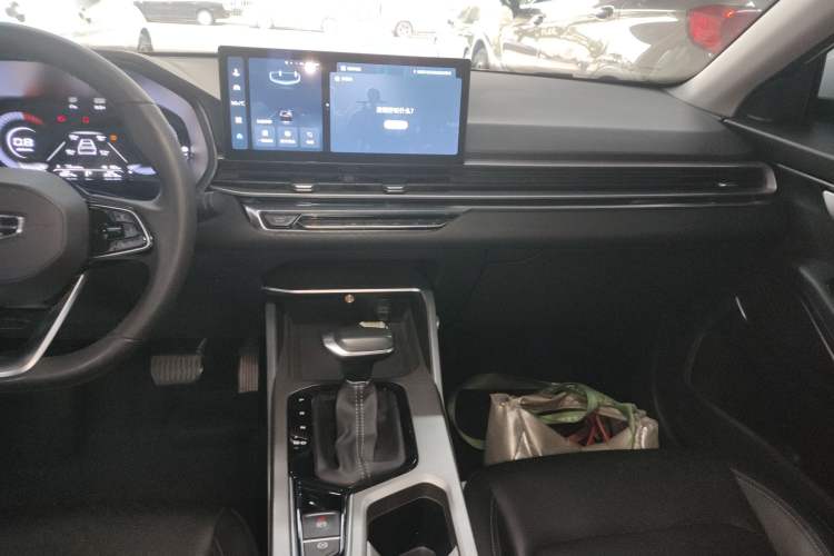 Used Geely Auto Emgrand 2023 4th Generation Champion Edition 1.5L CVT Luxury Model
