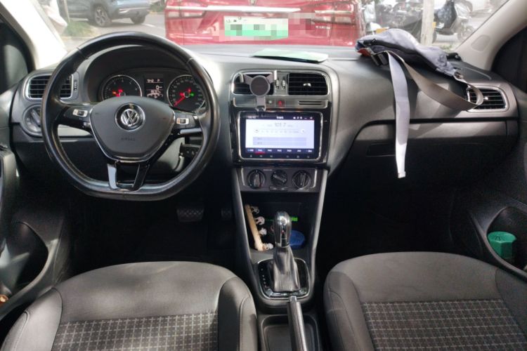 Used Volkswagen Polo 2016 1.6L Automatic Comfort Model
