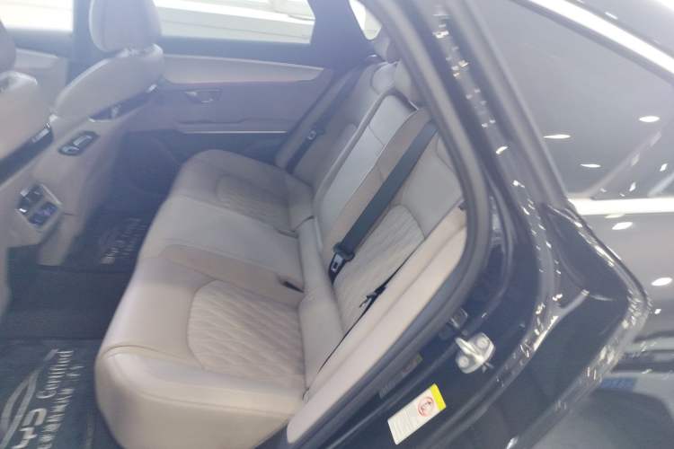 Used BYD Han 2025 DM-i 125KM Prestige Model
