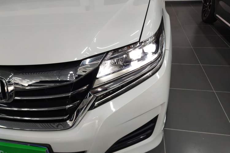 Used Honda Elysion 2016 2.4L Classic Edition
