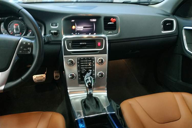 Used Volvo S60 2019 S60L Facelift T5 Intelligent Advanced Edition