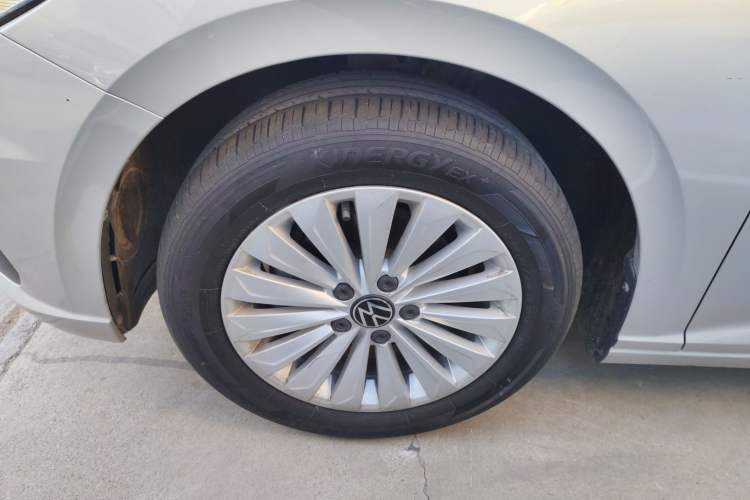 Used Volkswagen Lavida 2021 1.5L Automatic Comfort Edition
